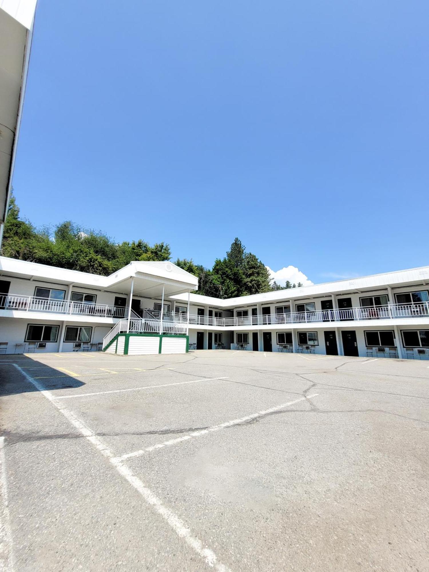 The Villager Inn Princeton Motel Ngoại thất bức ảnh